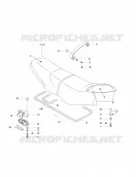 Sedile e coperchio del motore